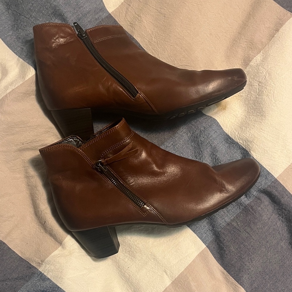 Gabor Chestnut Ankle Booties